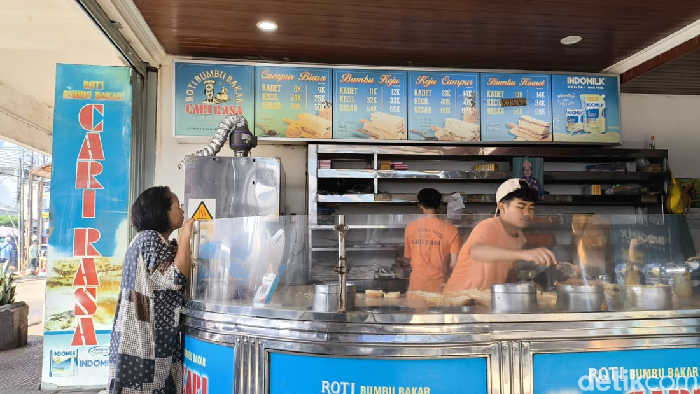 Roti Cari Rasa Jejak 6 Dekade, Pionir Roti Bakar di Bandung