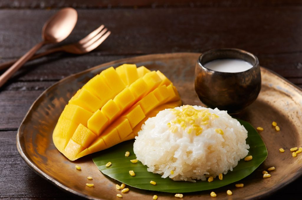 Mango Sticky Rice: Manisnya Sensasi Kuliner Thailand