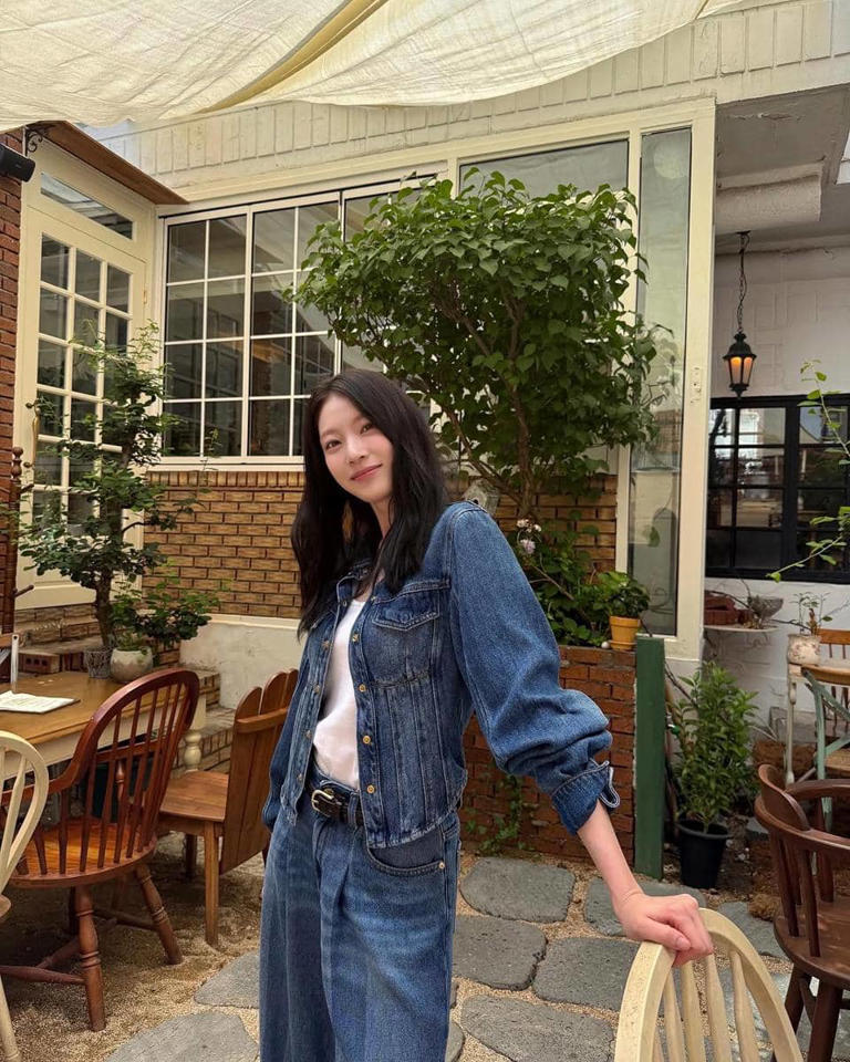Gong Seung Yeon Tampil Santai, Potret Kasualnya Bikin Jatuh Hati