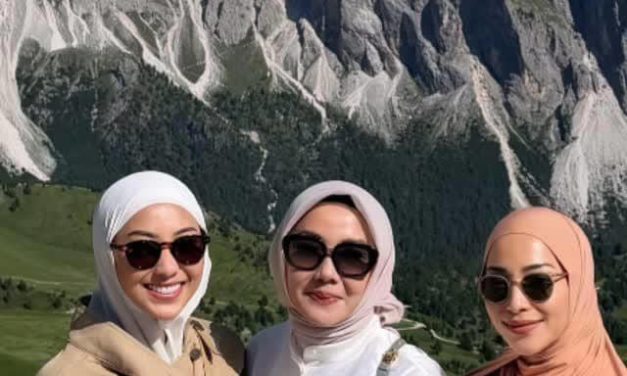 Family Goals! Liburan Keluarga Nikita Willy Di Dolomites Italia