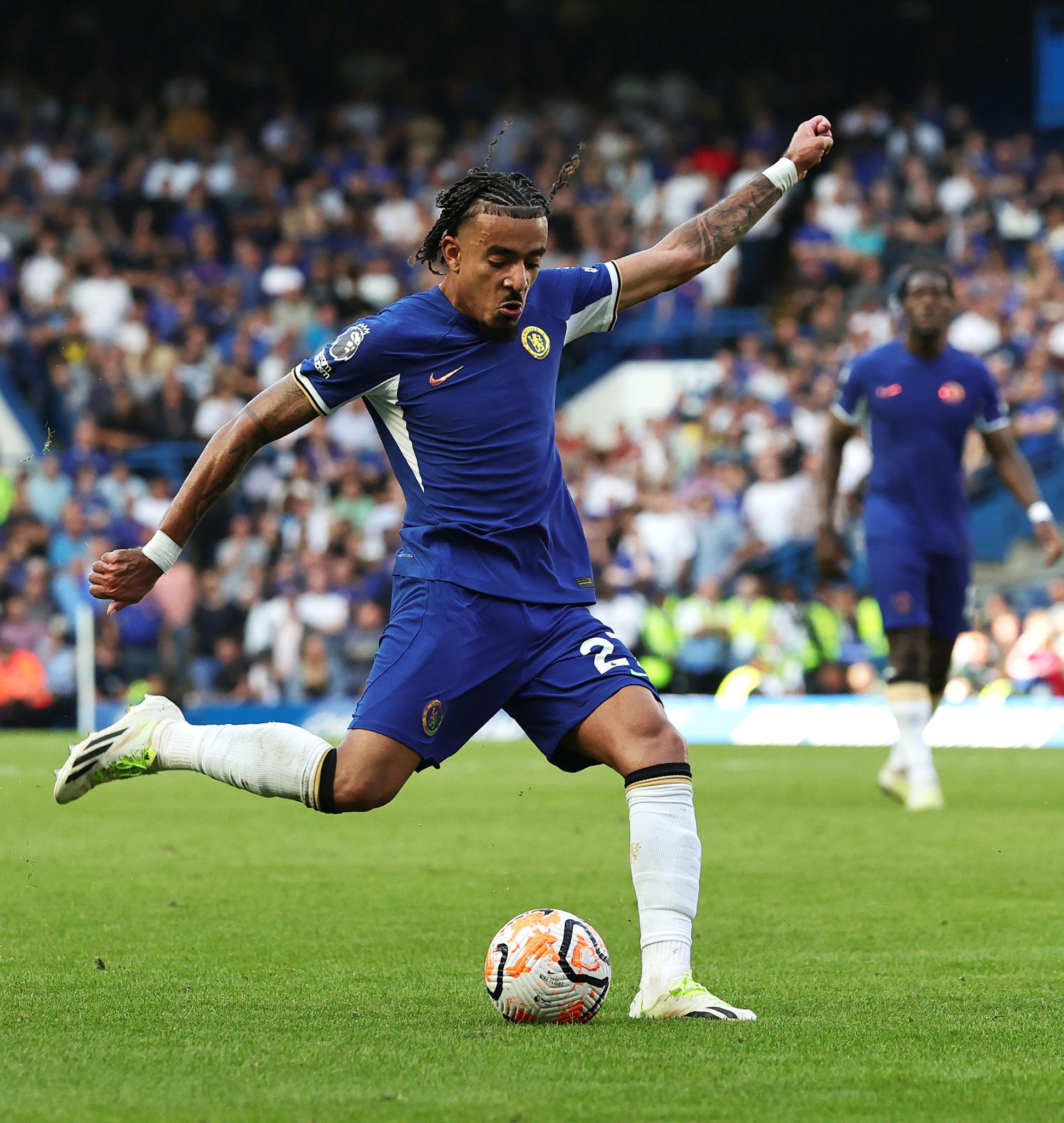 Transfer Mengejutkan! Liverpool Bidik Bek Chelsea Malo Gusto