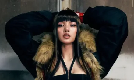 Go International! Lisa BLACKPINK Tampil Di Acara Jimmy Fallon