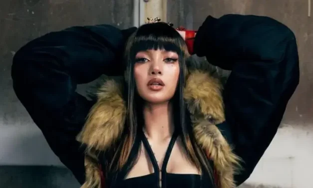 Go International! Lisa BLACKPINK Tampil Di Acara Jimmy Fallon