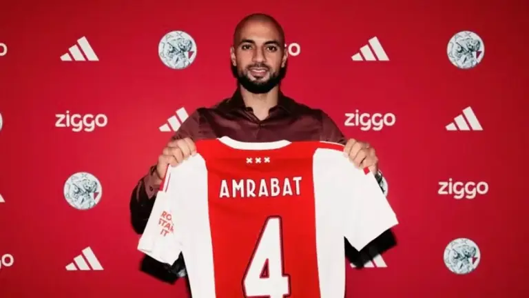 Resmi Ke Ajax! Sofyan Amrabat Teken Kontrak 2 Tahun